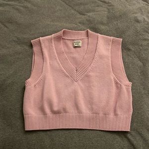 Aritzia Blush Pink V-Neck Crop Top